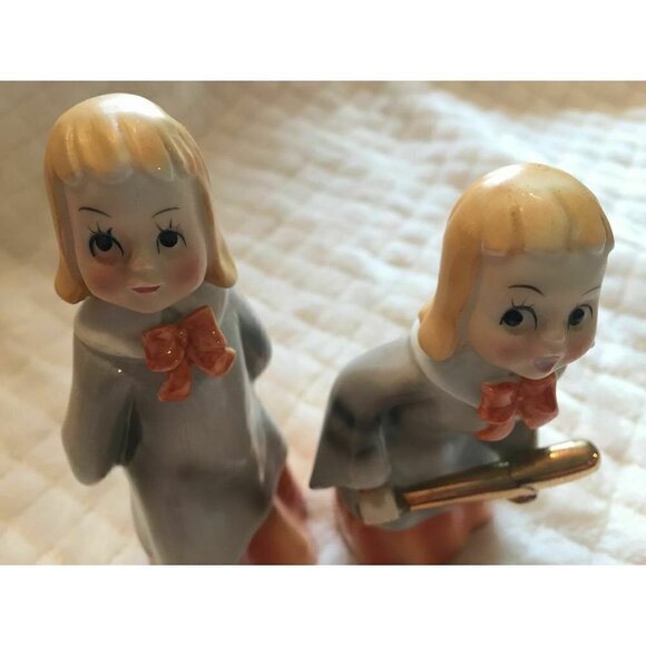 Norcrest Choir Girls Figurines Baseball Game Vintage Set 2 BAT CRACKED SEE PICS - Picture 2 of 6